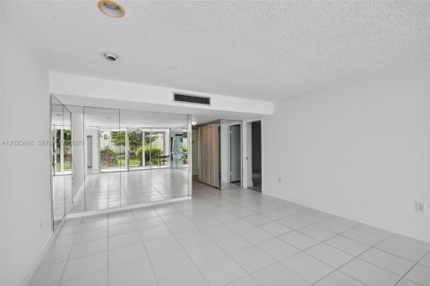 Copropriété à vendre à Lake Worth, Floride: 3 chambres, 108.42 m2 № 2084441 - photo 17