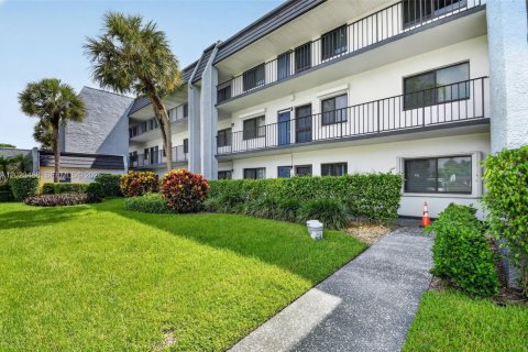 Copropriété à vendre à Lake Worth, Floride: 3 chambres, 108.42 m2 № 2084441 - photo 3