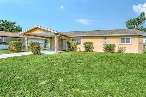 Villa ou maison à vendre à Sarasota, Floride: 4 chambres, 104.05 m2 № 2284405 - photo 3