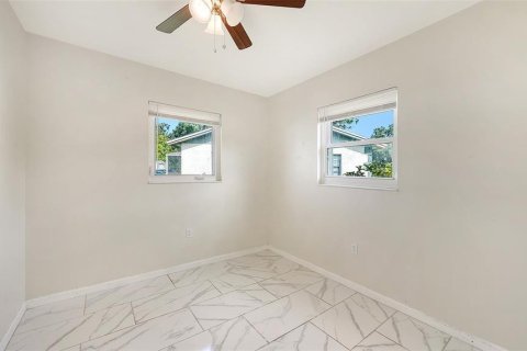 Villa ou maison à vendre à Sarasota, Floride: 4 chambres, 104.05 m2 № 2284405 - photo 25