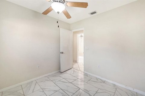 Villa ou maison à vendre à Sarasota, Floride: 4 chambres, 104.05 m2 № 2284405 - photo 23