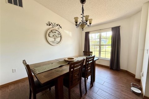 Casa en venta en Deltona, Florida, 4 dormitorios, 184.5 m2 № 1904589 - foto 13