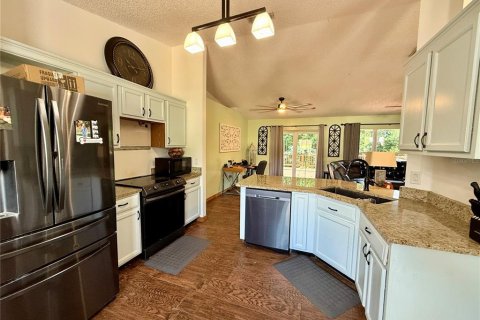 Casa en venta en Deltona, Florida, 4 dormitorios, 184.5 m2 № 1904589 - foto 7