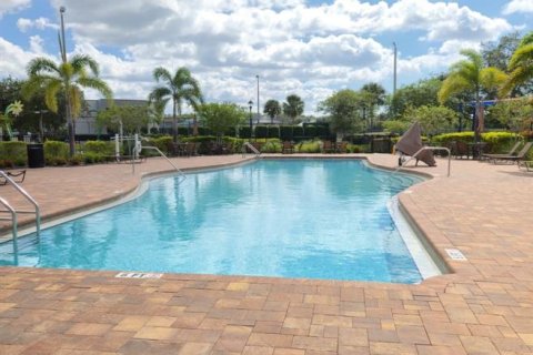 Casa en venta en Apollo Beach, Florida, 3 dormitorios, 112.23 m2 № 2384301 - foto 2