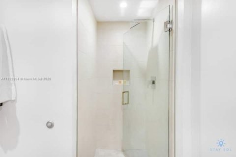 Copropriété à vendre à Hollywood, Floride: 2 chambres, 78.32 m2 № 2194178 - photo 21