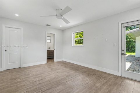 House in Fort Lauderdale, Florida 3 bedrooms, 123.56 sq.m. № 2077418 - photo 18