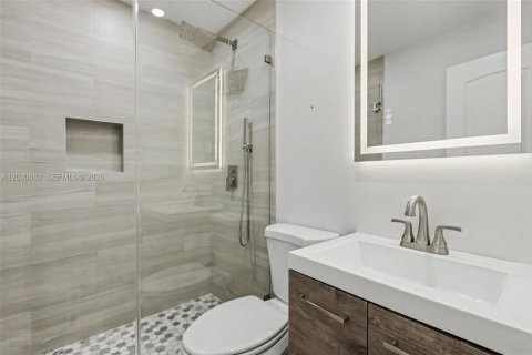 House in Fort Lauderdale, Florida 3 bedrooms, 123.56 sq.m. № 2077418 - photo 16