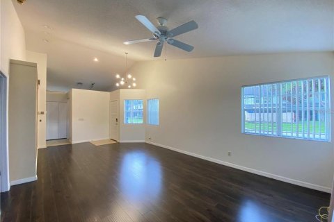 Townhouse in Apopka, Florida 2 bedrooms, 105.91 sq.m. № 2237505 - photo 8