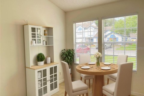 Townhouse in Apopka, Florida 2 bedrooms, 105.91 sq.m. № 2237505 - photo 23