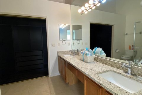 Townhouse in Apopka, Florida 2 bedrooms, 105.91 sq.m. № 2237505 - photo 14