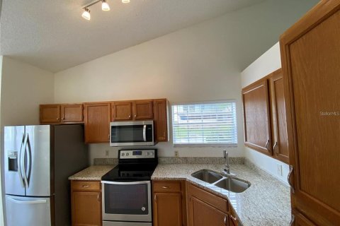 Townhouse in Apopka, Florida 2 bedrooms, 105.91 sq.m. № 2237505 - photo 19