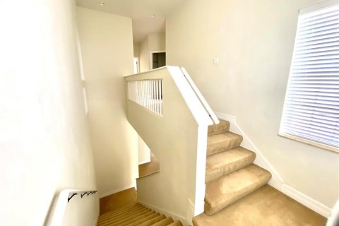 Купить таунхаус в Тарпон-Спрингс, Флорида 6 комнат, 241.45м2, № 1679015 - фото 9