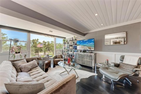 Condo in Sarasota, Florida, 2 bedrooms  № 1749592 - photo 8