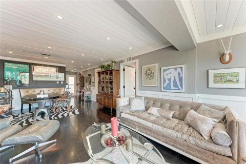 Condo in Sarasota, Florida, 2 bedrooms  № 1749592 - photo 9