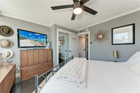 Condo in Sarasota, Florida, 2 bedrooms  № 1749592 - photo 22