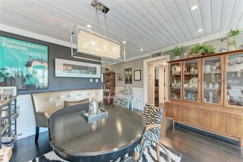 Condo in Sarasota, Florida, 2 bedrooms  № 1749592 - photo 18