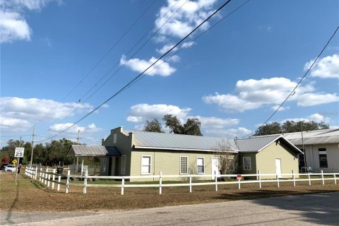 House in Frostproof, Florida 3 bedrooms, 232.26 sq.m. № 2354980