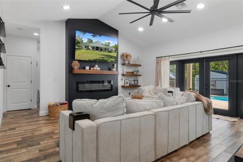 Villa ou maison à vendre à Wildwood, Floride: 4 chambres, 226.96 m2 № 2398519 - photo 10