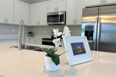 Casa en venta en Ocala, Florida, 4 dormitorios, 155.98 m2 № 1803501 - foto 5
