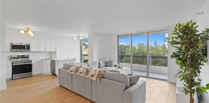 Condo in Aventura, Florida, 2 bedrooms № 2185861