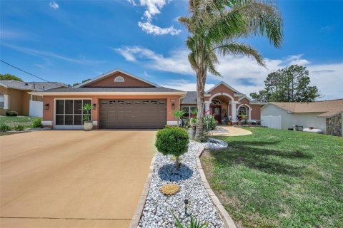 Casa en Spring Hill, Florida 3 dormitorios, 153.85 m2 № 2151864