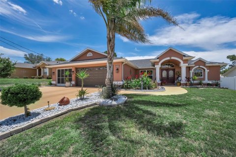 House in Spring Hill, Florida 3 bedrooms, 153.85 sq.m. № 2151864 - photo 23