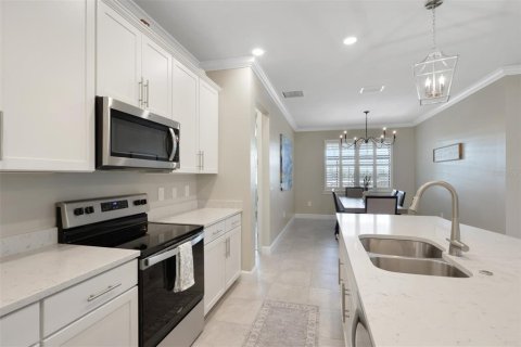 House in Alva, Florida 3 bedrooms, 178.93 sq.m. № 2166038 - photo 4