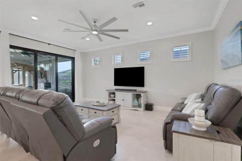 House in Alva, Florida 3 bedrooms, 178.93 sq.m. № 2166038 - photo 9