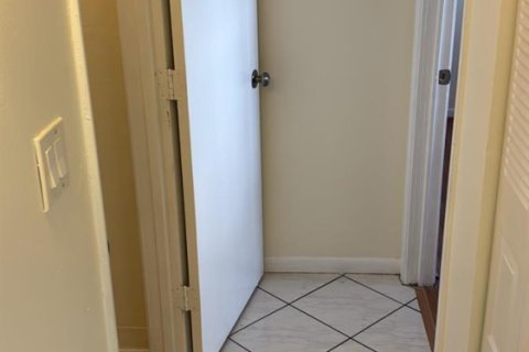 Copropriété à louer à Davie, Floride: 2 chambres, 90.67 m2 № 2432518 - photo 12