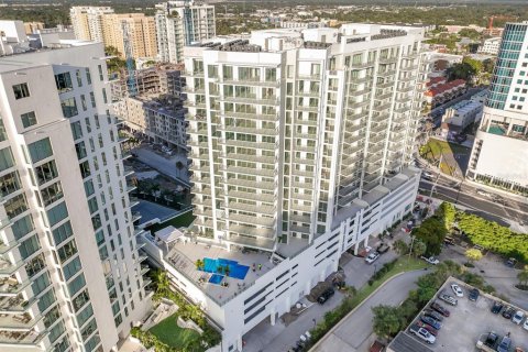 Condo in Sarasota, Florida, 2 bedrooms  № 1810809 - photo 2