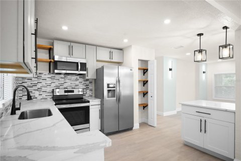 Casa en venta en Saint Petersburg, Florida, 3 dormitorios, 98.48 m2 № 1905943 - foto 8