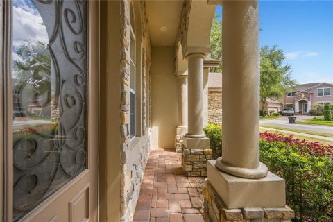 House in Apopka, Florida 5 bedrooms, 366.69 sq.m. № 2111608 - photo 4