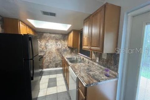 Commercial property in Gainesville, Florida 4 bedrooms, 187.29 sq.m. № 1838099 - photo 8