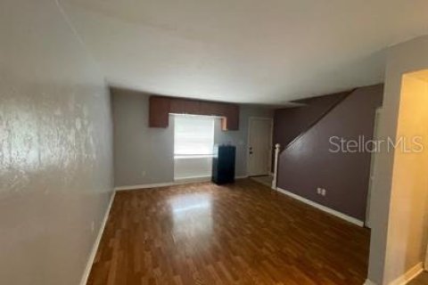 Commercial property in Gainesville, Florida 4 bedrooms, 187.29 sq.m. № 1838099 - photo 5