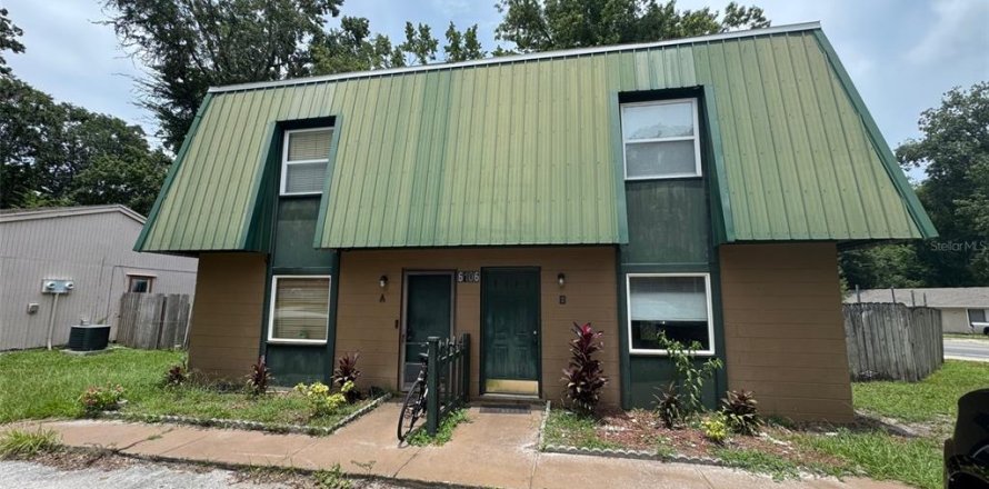 Commercial property in Gainesville, Florida 4 bedrooms, 187.29 sq.m. № 1838099