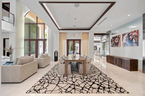 House in Pinecrest, Florida 6 bedrooms, 716.18 sq.m. № 1978245 - photo 20