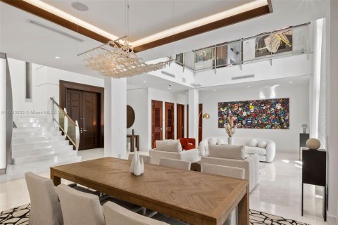 House in Pinecrest, Florida 6 bedrooms, 716.18 sq.m. № 1978245 - photo 19