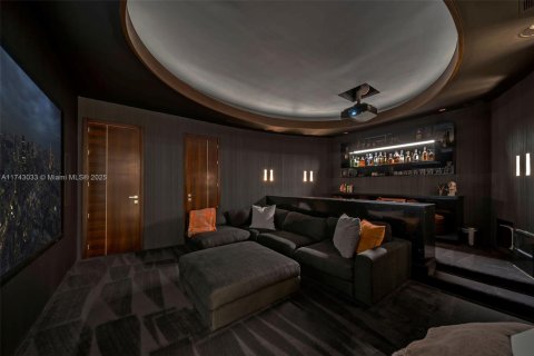 House in Pinecrest, Florida 6 bedrooms, 716.18 sq.m. № 1978245 - photo 15