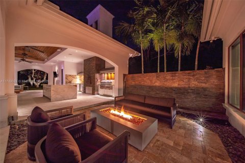 House in Pinecrest, Florida 6 bedrooms, 716.18 sq.m. № 1978245 - photo 27