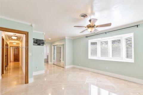 Casa en venta en Palmetto Bay, Florida, 5 dormitorios, 297.29 m2 № 1709419 - foto 26