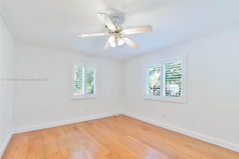 Casa en venta en Palmetto Bay, Florida, 5 dormitorios, 297.29 m2 № 1709419 - foto 30