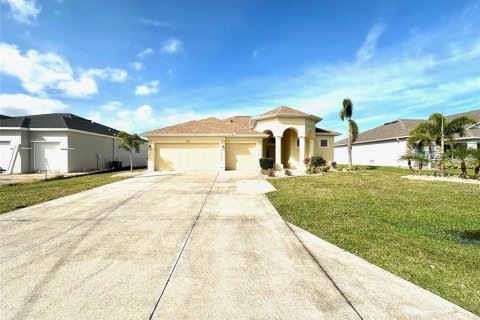 Villa ou maison à louer à Port Charlotte, Floride: 4 chambres, 224.45 m2 № 1747384 - photo 6