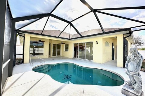 Villa ou maison à louer à Port Charlotte, Floride: 4 chambres, 224.45 m2 № 1747384 - photo 5