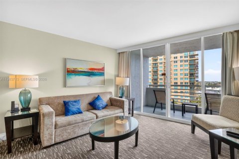 Hotel in Fort Lauderdale, Florida 1 bedroom, 50.91 sq.m. № 2051964 - photo 11