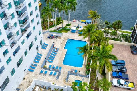 Hotel in Fort Lauderdale, Florida 1 bedroom, 50.91 sq.m. № 2051964 - photo 4