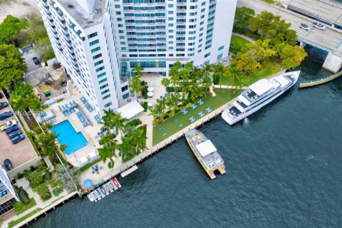 Hotel en Fort Lauderdale, Florida 1 dormitorio, 50.91 m2 № 2051964