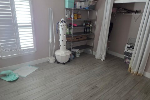 Villa ou maison à vendre à Port St. Lucie, Floride: 4 chambres, 214.7 m2 № 2075003 - photo 16