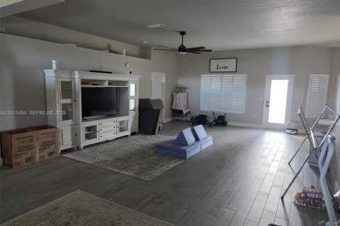 Villa ou maison à vendre à Port St. Lucie, Floride: 4 chambres, 214.7 m2 № 2075003 - photo 5