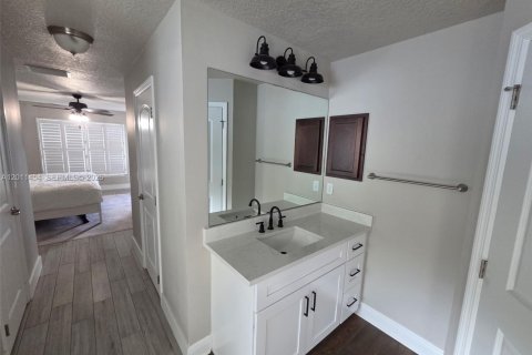 Villa ou maison à vendre à Port St. Lucie, Floride: 4 chambres, 214.7 m2 № 2075003 - photo 11