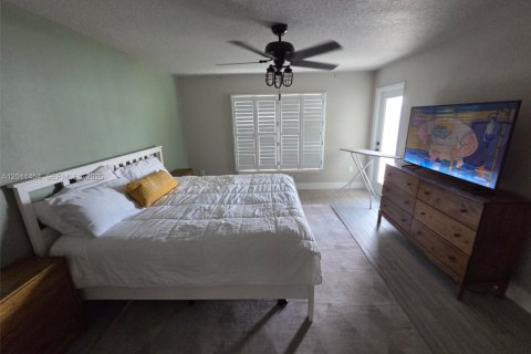 Villa ou maison à vendre à Port St. Lucie, Floride: 4 chambres, 214.7 m2 № 2075003 - photo 10